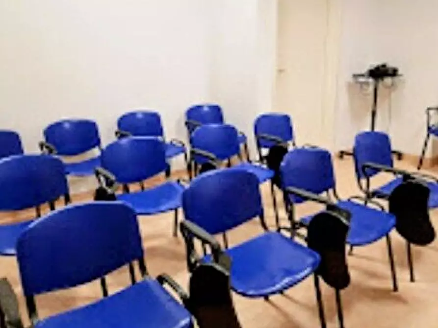 Immagine 11 di Ufficio in vendita  in Via Robert Koch, 41 a Parma