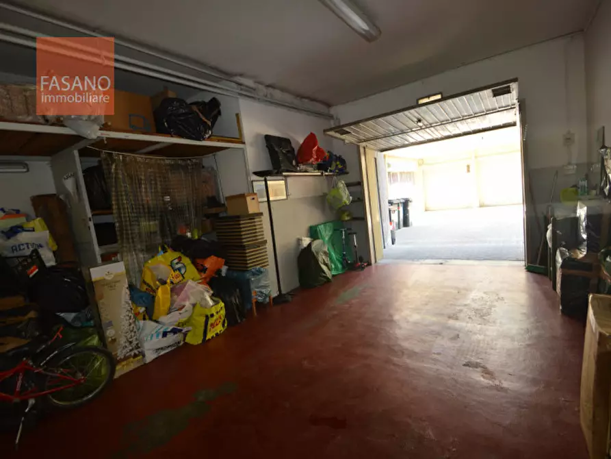 Immagine 8 di Garage in vendita  in Via San Remo a Torino