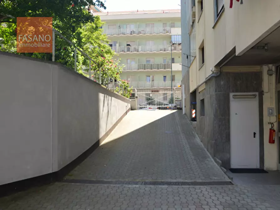 Immagine 13 di Garage in vendita  in Via San Remo a Torino