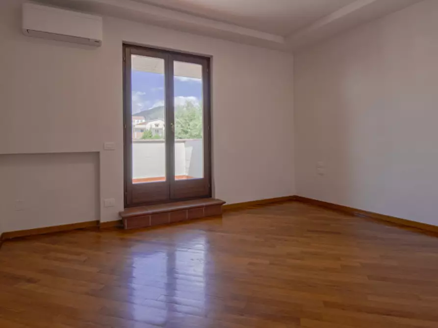 Immagine 5 di Casa indipendente in vendita  in Via Carlo Forlanini a Prato