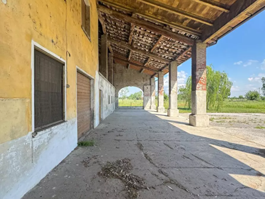Immagine 7 di Rustico / casale in vendita  in via.Zilie Inferiori n.40 a Calvisano