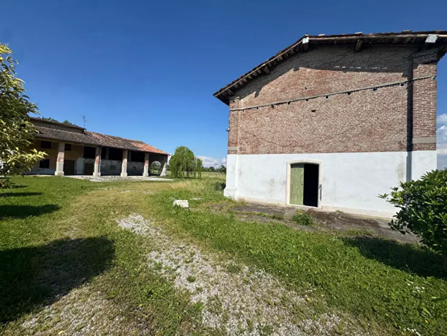Immagine 9 di Rustico / casale in vendita  in via.Zilie Inferiori n.40 a Calvisano