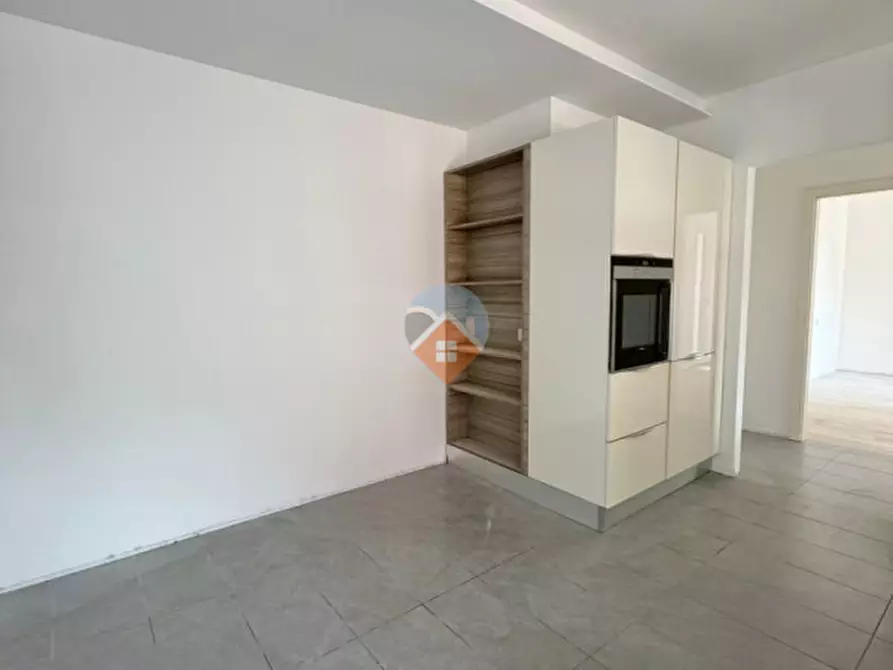 Immagine 5 di Appartamento in vendita  in Via del Garda 43 a Mori