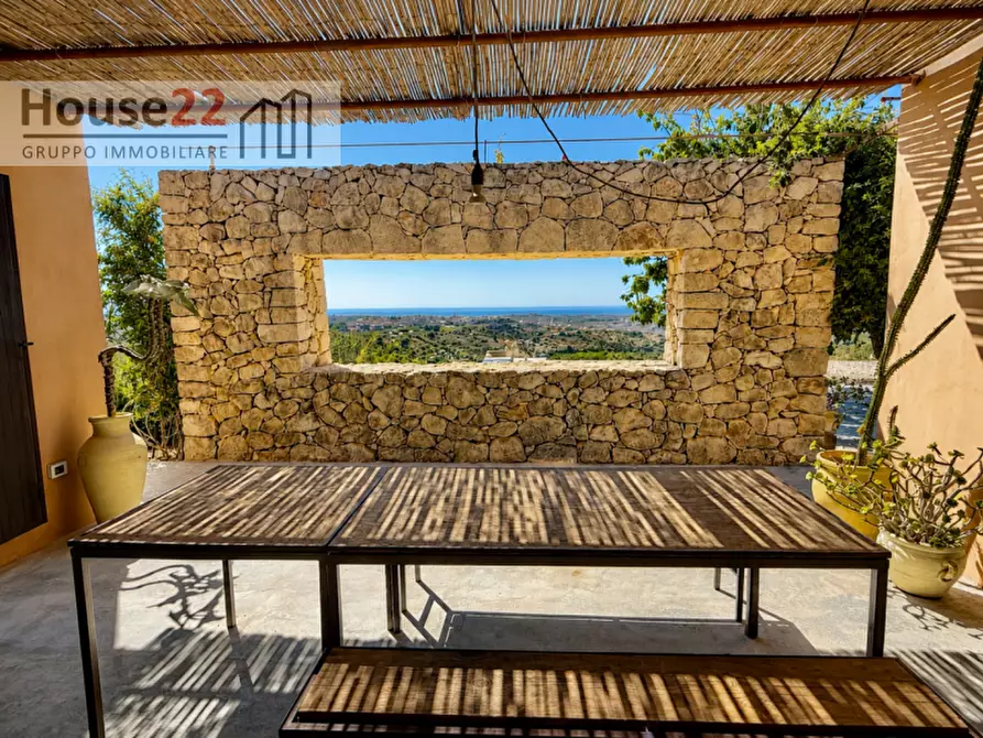Immagine 5 di Villa in vendita  in Contrada Fiumara a Noto