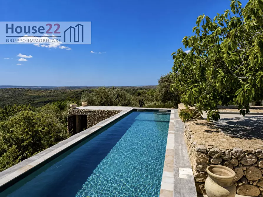 Immagine 18 di Villa in vendita  in Contrada Fiumara a Noto