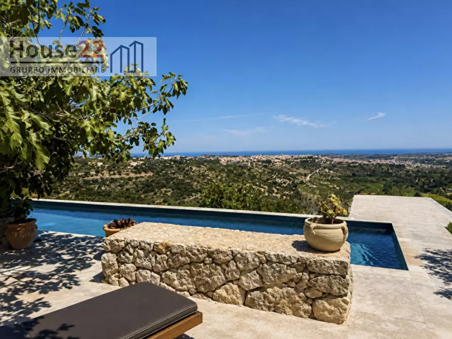 Immagine 19 di Villa in vendita  in Contrada Fiumara a Noto