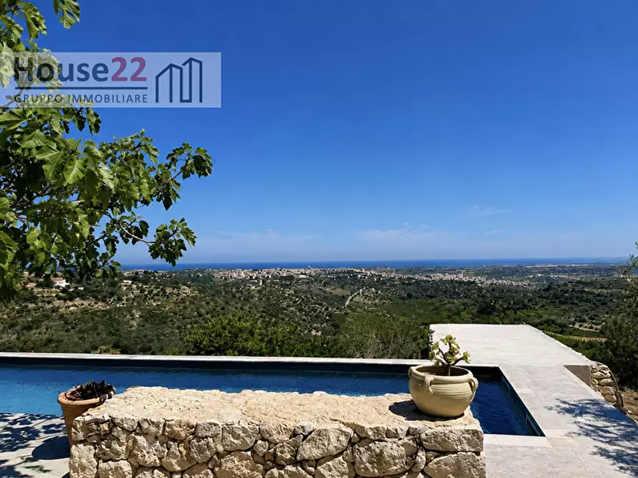 Immagine 22 di Villa in vendita  in Contrada Fiumara a Noto