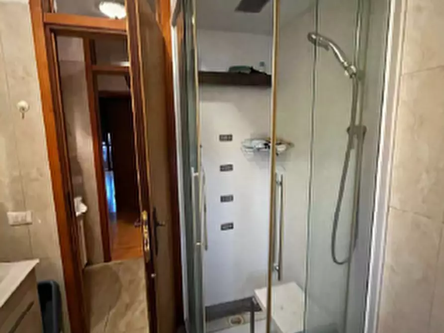 Immagine 7 di Appartamento in vendita  in Via Bagaron, 10 a Venezia