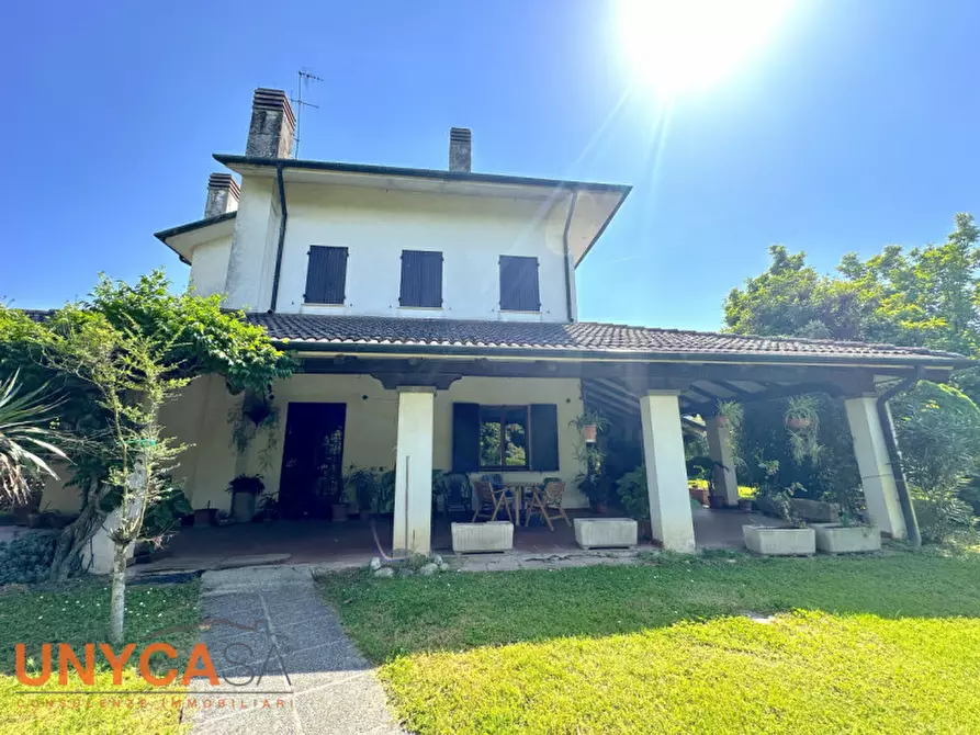 Immagine 3 di Villa in vendita  a Selvazzano Dentro