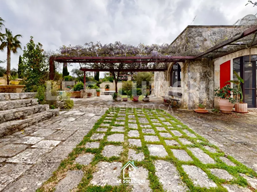 Immagine 3 di Villa in vendita  in Strada comunale Pozzo lo Pico I 30 a Putignano