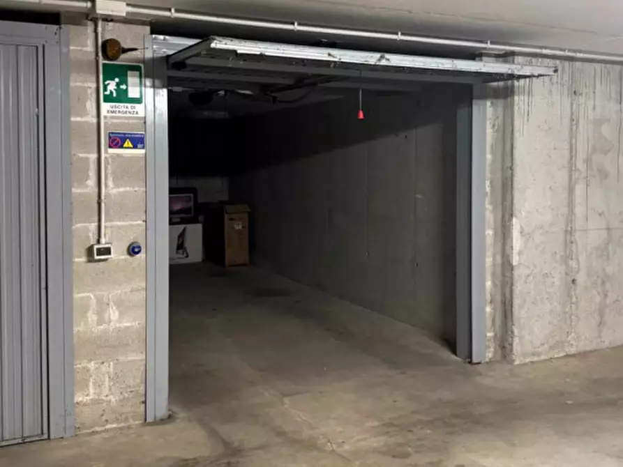 Immagine 7 di Garage in vendita  a Monfalcone