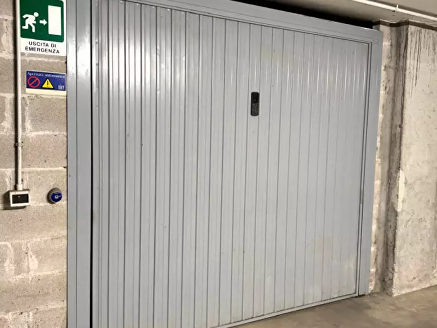 Immagine 13 di Garage in vendita  a Monfalcone