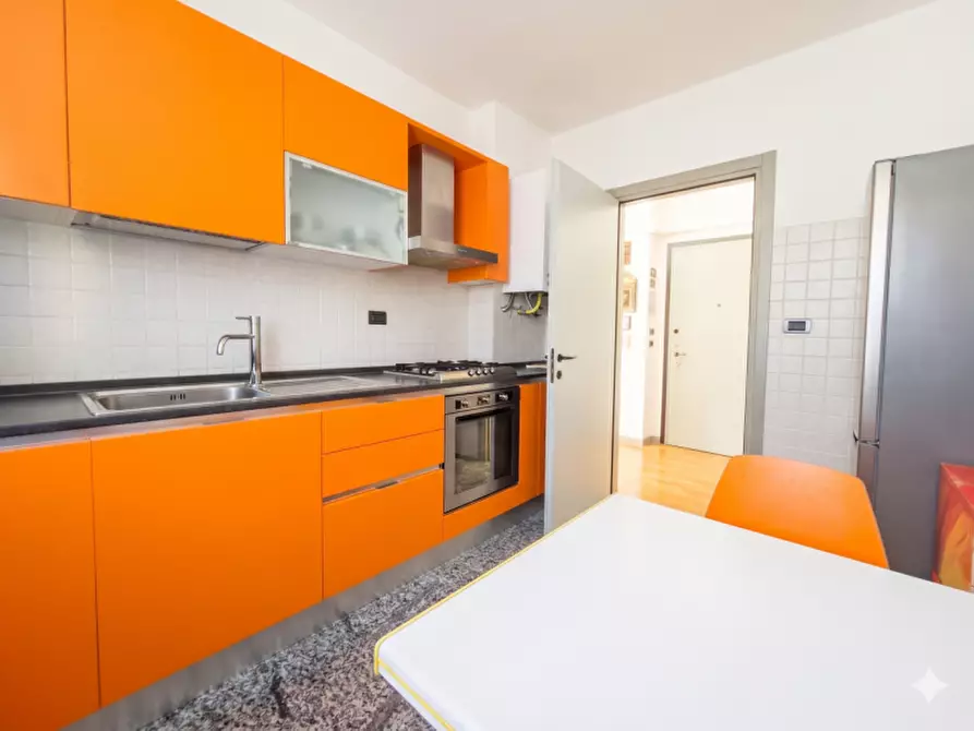 Immagine 12 di Appartamento in vendita  in Via degli Orti a Bologna