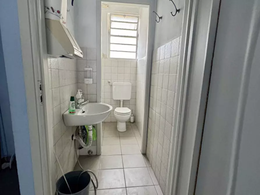 Immagine 7 di Ufficio in vendita  in Via Emanuele Luserna di Rorà a Torino