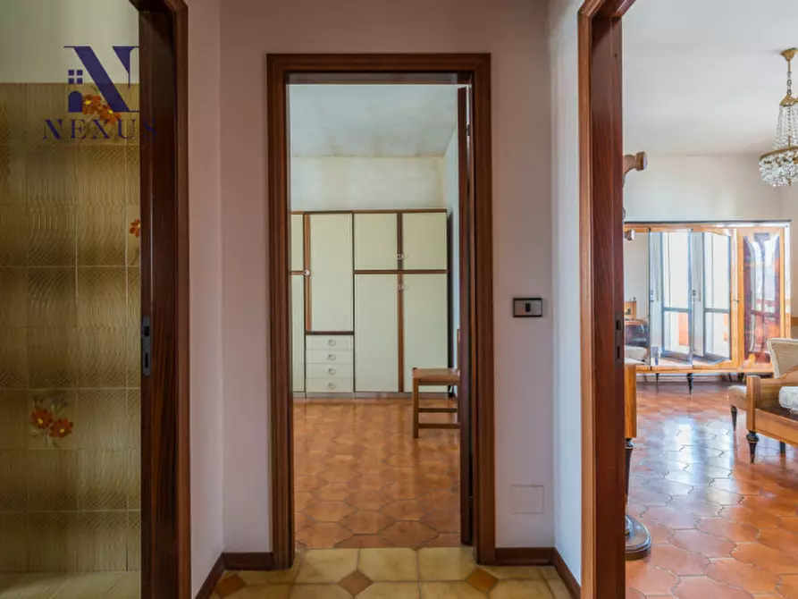 Immagine 12 di Appartamento in vendita  in Viale delle Province a Mondolfo