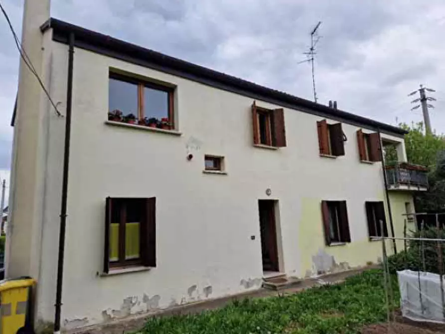 Immagine 2 di Appartamento in vendita  in Via Le Basse, 28 a Oderzo