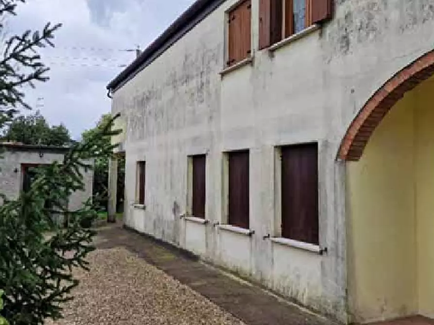 Immagine 2 di Appartamento in vendita  in Via Le Basse, 28 a Oderzo
