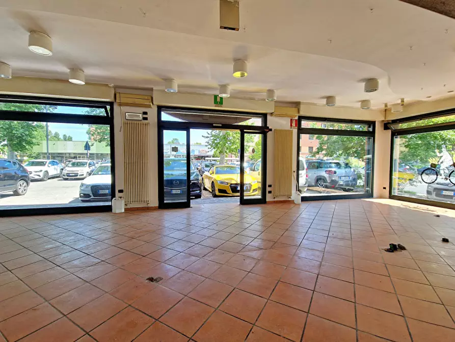 Immagine 4 di Negozio in affitto  in Via Sandro Pertini,1 a Anzola Dell'emilia