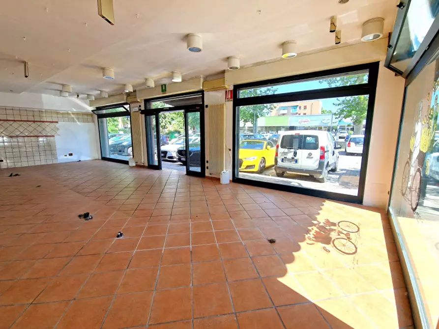 Immagine 6 di Negozio in affitto  in Via Sandro Pertini,1 a Anzola Dell'emilia
