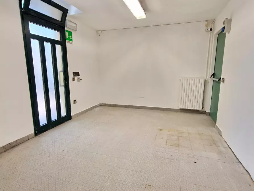 Immagine 15 di Negozio in affitto  in Via Sandro Pertini,1 a Anzola Dell'emilia