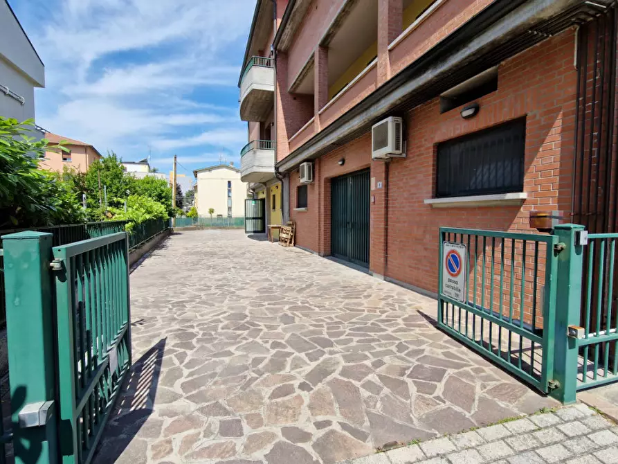 Immagine 17 di Negozio in affitto  in Via Sandro Pertini,1 a Anzola Dell'emilia