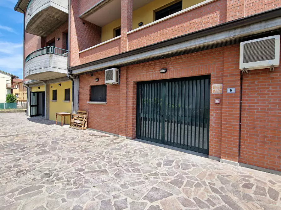 Immagine 18 di Negozio in affitto  in Via Sandro Pertini,1 a Anzola Dell'emilia