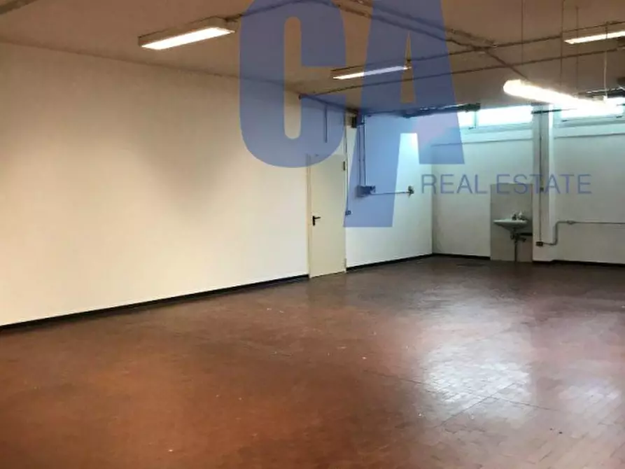 Immagine 2 di Magazzino in affitto  in VIA MECENATE a Milano