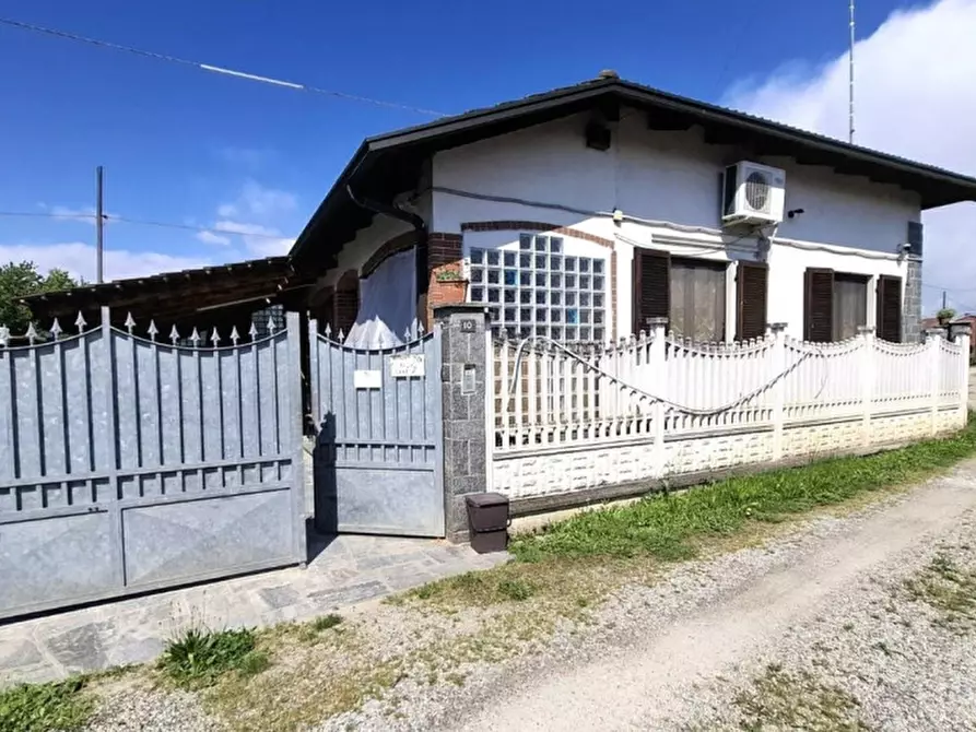 Immagine 1 di Casa indipendente in vendita  in Via Don Giovanni Bosco, 10, 10080 Bosconero TO, Italia a Bosconero