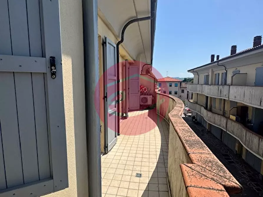 Immagine 6 di Appartamento in vendita  a Savignano Sul Rubicone