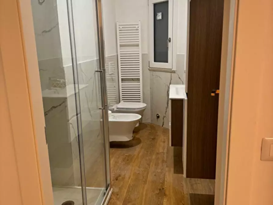 Immagine 8 di Appartamento in vendita  in CORSO AMENDOLA a Ancona