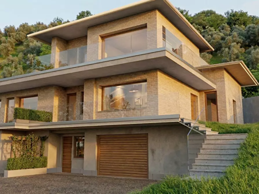 Immagine 2 di Casa bifamiliare in vendita  in Viale Asiago a Bassano Del Grappa