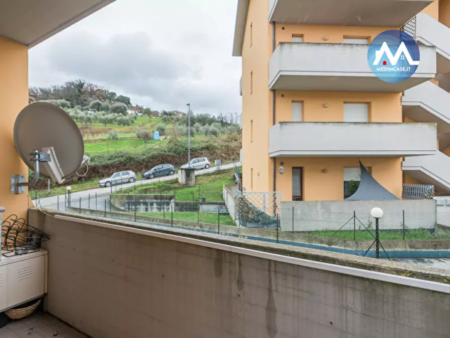 Immagine 19 di Appartamento in vendita  in Via La Rocca a Montelabbate
