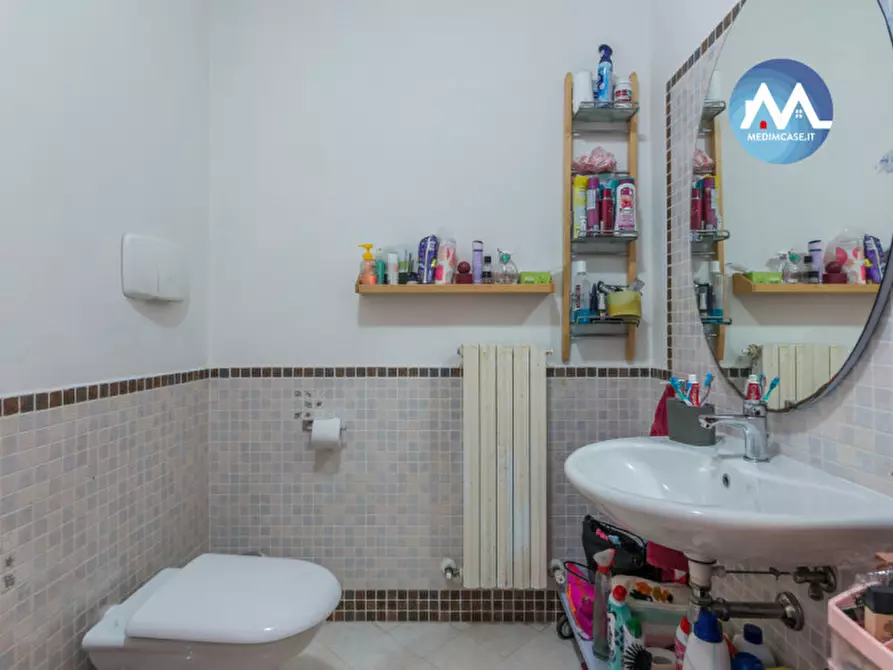 Immagine 21 di Appartamento in vendita  in Via La Rocca a Montelabbate