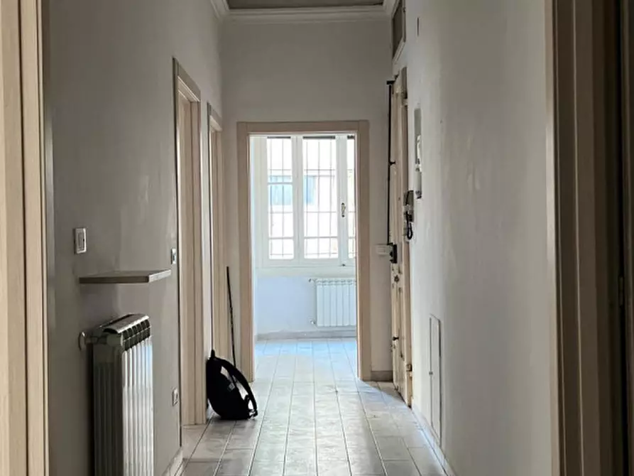 Immagine 4 di Appartamento in vendita  in PIAZZA DELLA VITTORIA a Firenze