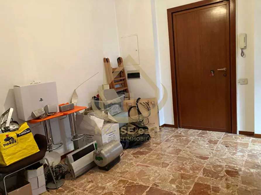 Immagine 1 di Laboratorio in vendita  in VIA del CARROBBIO a Vigevano