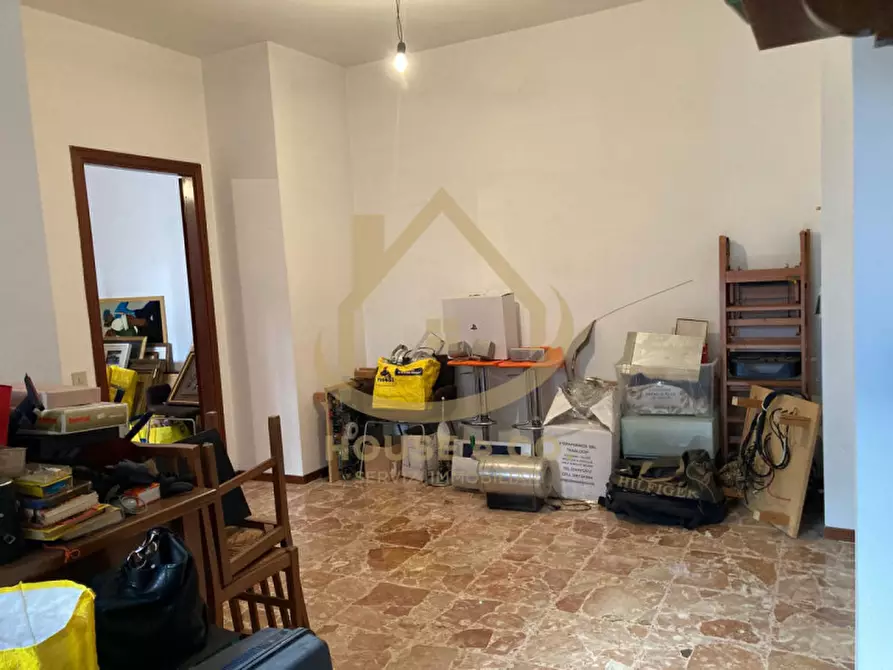 Immagine 4 di Laboratorio in vendita  in VIA del CARROBBIO a Vigevano