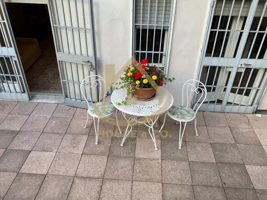 Immagine 13 di Laboratorio in vendita  in VIA del CARROBBIO a Vigevano