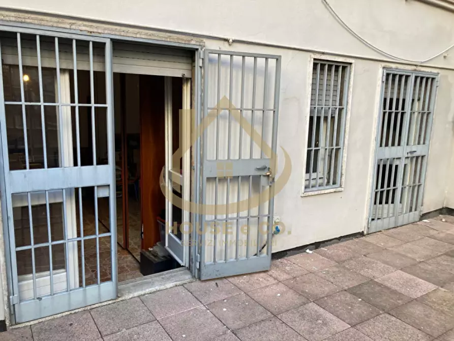 Immagine 25 di Laboratorio in vendita  in VIA del CARROBBIO a Vigevano