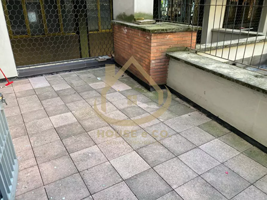 Immagine 35 di Laboratorio in vendita  in VIA del CARROBBIO a Vigevano