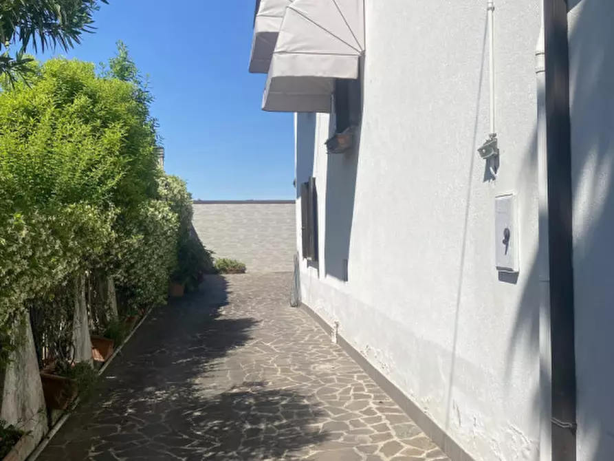 Immagine 5 di Casa bifamiliare in vendita  in Via Roma a Brugine