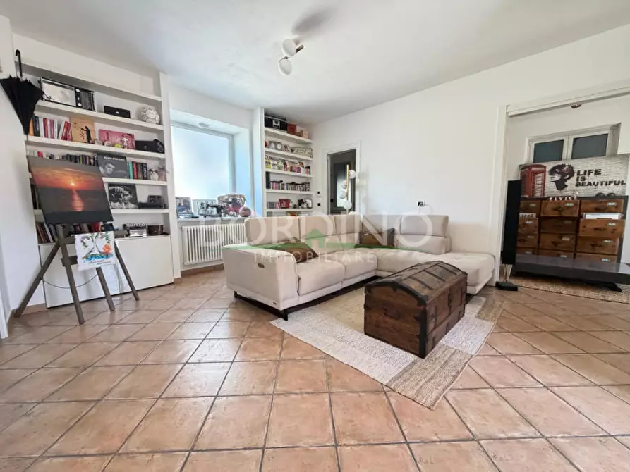 Immagine 7 di Villa in vendita  in Via San Pietro snc a Govone