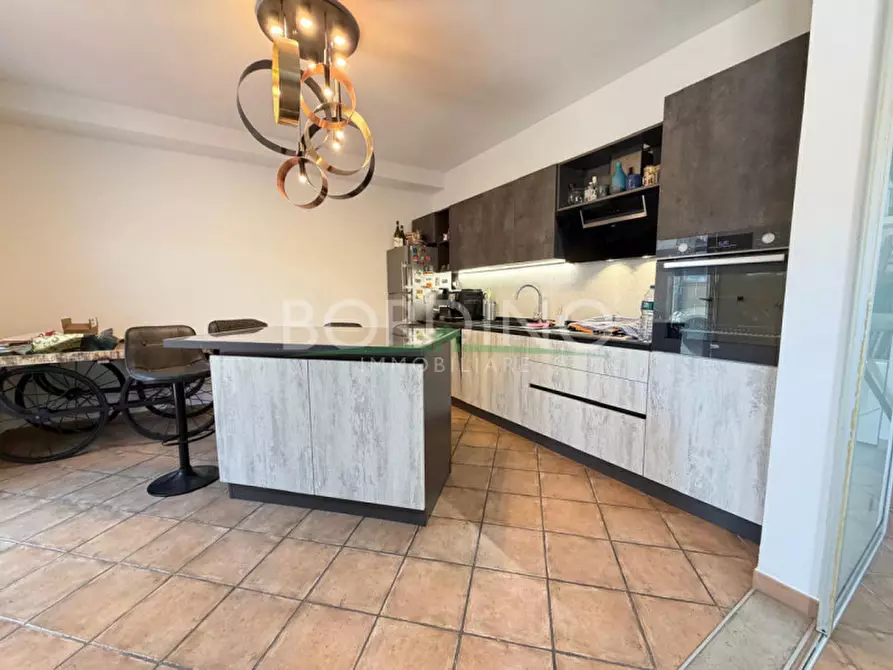 Immagine 10 di Villa in vendita  in Via San Pietro snc a Govone