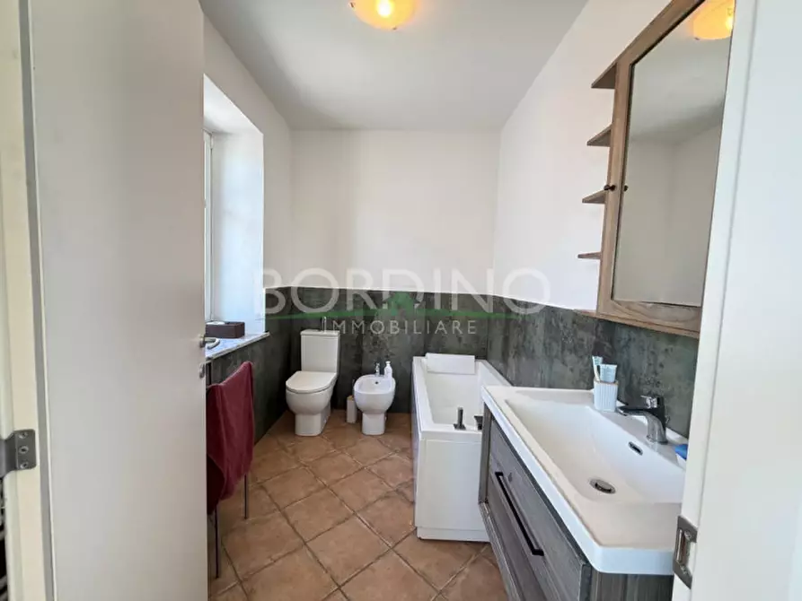 Immagine 25 di Villa in vendita  in Via San Pietro snc a Govone