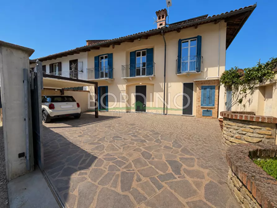 Immagine 40 di Villa in vendita  in Via San Pietro snc a Govone