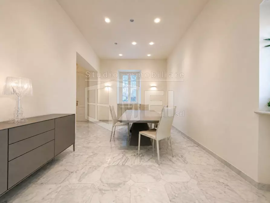 Immagine 7 di Villa in vendita  in via dell'elba a Livorno