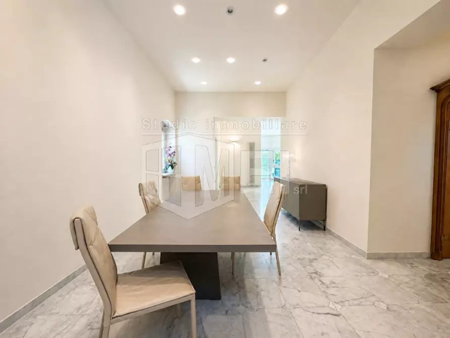 Immagine 8 di Villa in vendita  in via dell'elba a Livorno