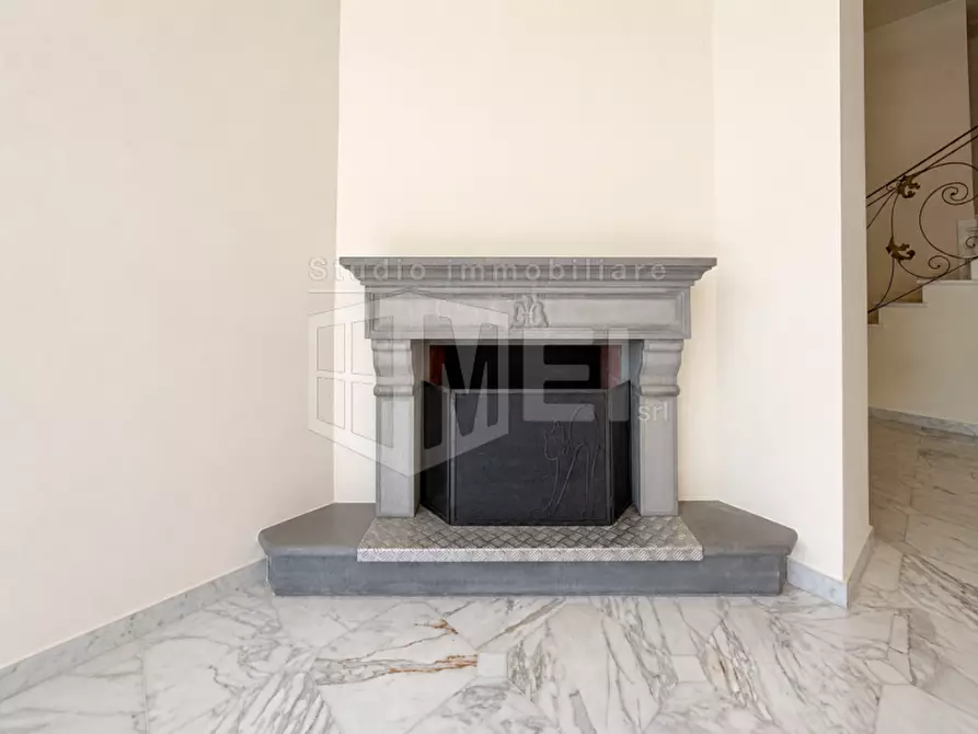 Immagine 15 di Villa in vendita  in via dell'elba a Livorno