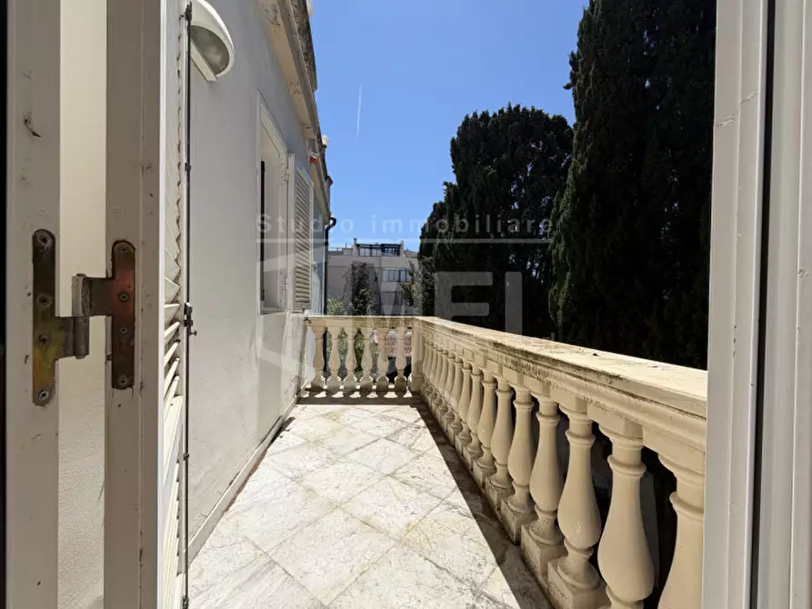 Immagine 20 di Villa in vendita  in via dell'elba a Livorno