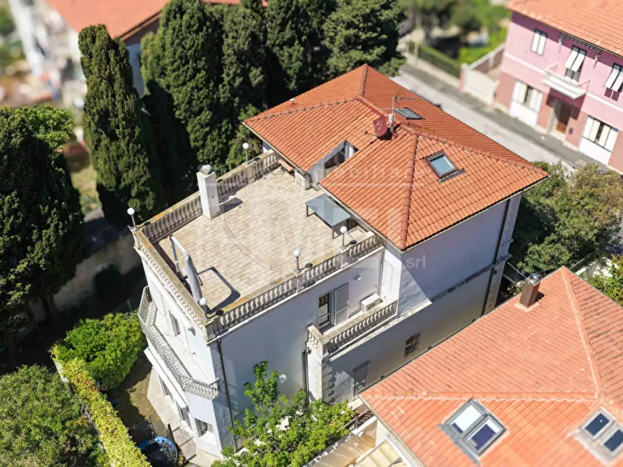 Immagine 56 di Villa in vendita  in via dell'elba a Livorno