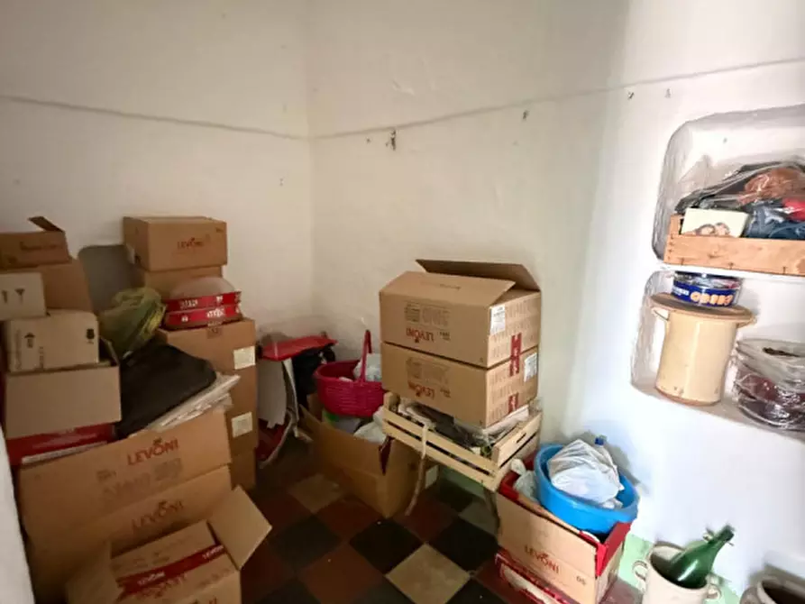 Immagine 27 di Casa indipendente in vendita  in Vico II Santoro Urgesi a Ceglie Messapico